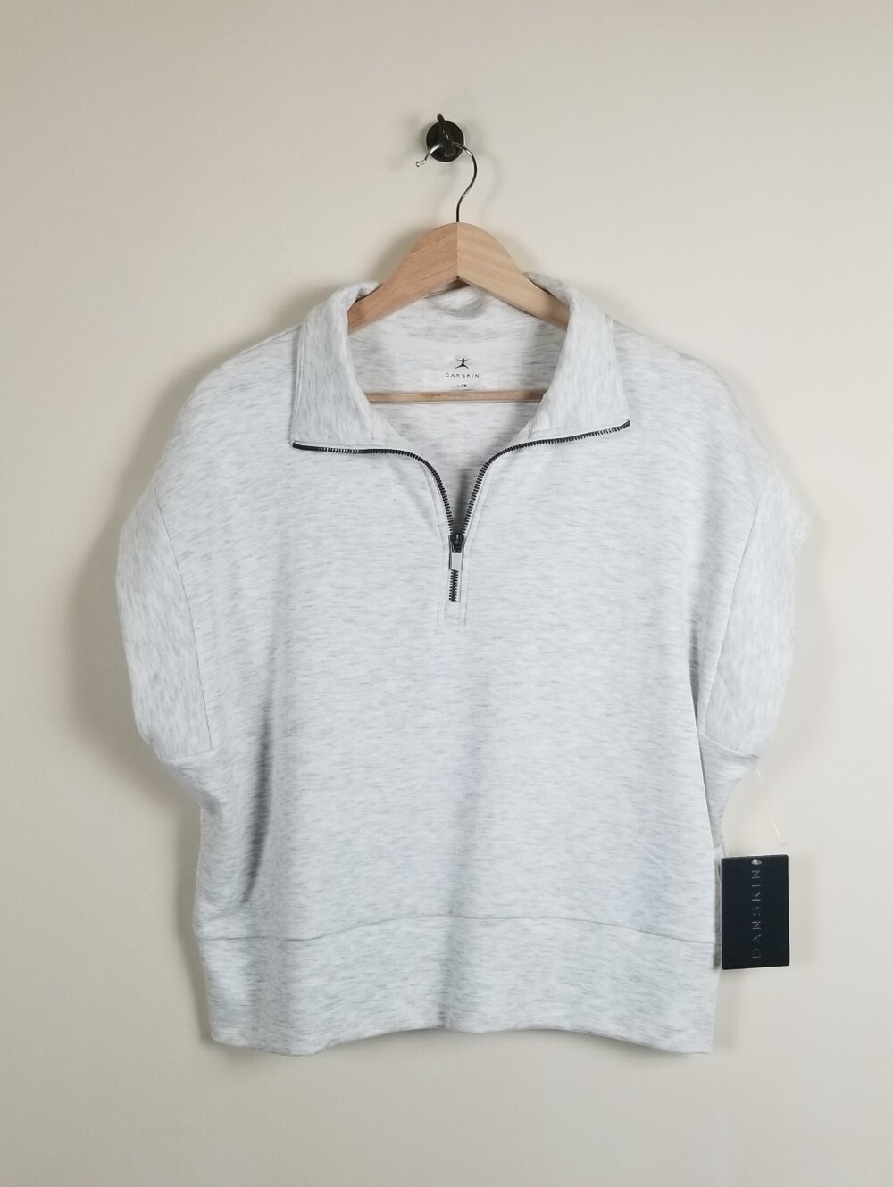 Danskin Scuba Short Sleeve 1/2 Zip Pullover Top Large NWT
